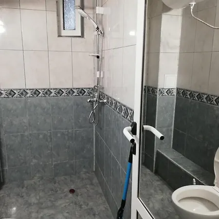 Гостевой дом под наем иви - 2*