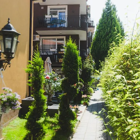 Maison d'hôtes под наем иви - 2*