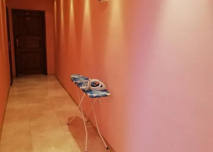 Ivy ゲストハウス 2*